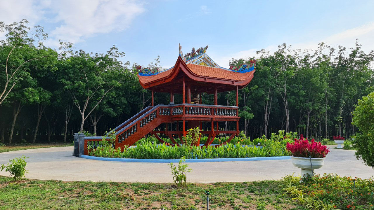Chùa Một Cột Hoa Viên Nghĩa Trang Bình Dương